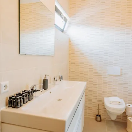 Vila Brand New Bright Luxurious In Amsterdam!